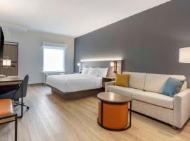 Comfort Inn & Suites Newark Liberty International Airport，位于纽瓦克的酒店