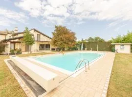 Villa Isabella - Venice Retreat - Swimming Pool and Garden