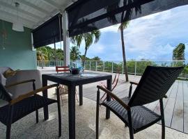 Logements Vue Mer accès piscine en Guadeloupe，位于波尔兰特的酒店