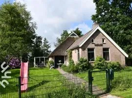 OV598 6P holiday home with fenced garden by the water in Kalenberg