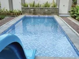 Villa Unik Private Pool Pandaan