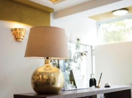 Stadthotel am Adenauerplatz Marktheidenfeld，位于马尔克泰登费尔德的酒店