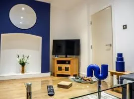 New- Modern 2br Apt Wifi Sleep5 City Centre