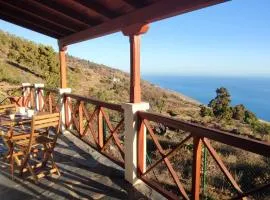 "Villa Servanda " - RELAX, NATURE, WIDE VIEWS OF THE SEA AND A STARRY SKY