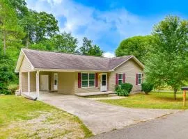 Campton Cottage with Hot Tub, Near Hiking and Climbing
