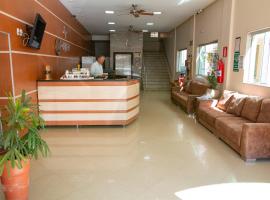 Hotel Mundial，位于皮拉波拉的酒店