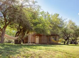 Cabañas El Duende，位于Quines的酒店