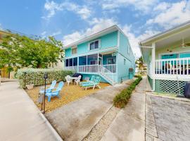 Palm Breeze Retreat 320 & 330，位于基克罗尼海滩的酒店
