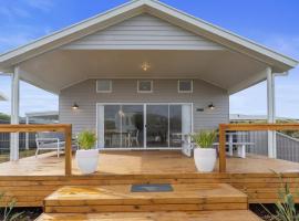 Nest 6 Battunga Ave Port Elliot - No Linen Included，位于埃利奥特港的酒店