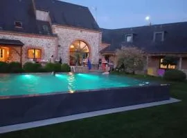 villa de luxe avec piscine et jacuzzi xxl