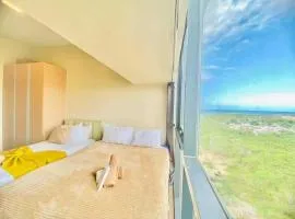 Mactan Newtown near Airport! with Pool access