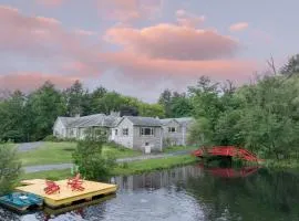 Game Farm Villa by AvantStay 10BDR Private Pond Spa Pool Family-Friendly