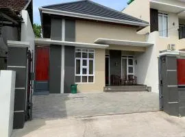 Griya Dipokusuman Homestay Jogja