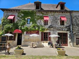 La Chaumière DE L'EAU SAUVAGE，位于Villeneuve-sur-Allier的酒店