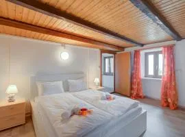 Rustic mountain Brissago Apartments - Happy Rentals