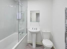 Townhouse OAK The Platinum Studio，位于New Town的酒店