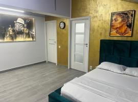 Sipotul Apelor，位于Domneşti的酒店