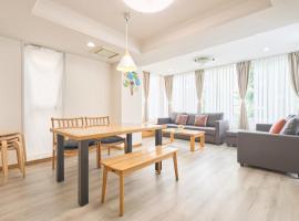 K-Large balcony, Luxury 2Bedroom Condo, 101sqm,Max14 PPL,7mins walk to station, Elevator,QuiteArea，位于东京的酒店