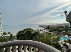 Leisure Homestay Glory beach，位于波德申的带按摩浴缸的酒店