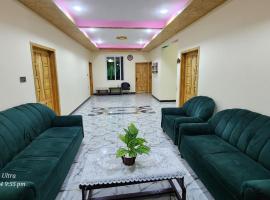 Mashal Palace Apartment's，位于Nathia Gali的酒店