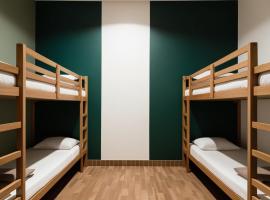 Serene Hostel，位于Aboman的酒店