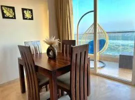 Oasis 2BR RiverView Apartmet