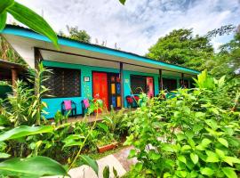 Cabinas Tortuguero，位于托尔图格罗的酒店