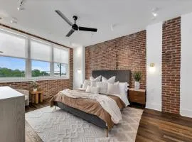 New Construction Loft Style Spacious Lux Apt 204