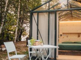 Vivi la Magia di Bisdalù - Dormi nella Stanza nel Bosco, Ammira le Stelle e Rilassati con l'Area Benessere e Colazione，位于Peveragno的酒店