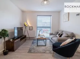 Apartment 9 - Brentwood - Spacious Apartment close to High Street