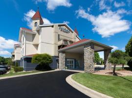 Fairfield Inn & Suites by Marriott Frankenmuth，位于弗兰肯默斯的酒店