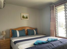 Two bedroom -King sized bedroom-Free parking，位于苏瓦的酒店