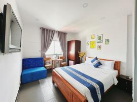 K&T Hotel - Sân Bay Tân Sơn Nhất，位于胡志明市新平郡的酒店