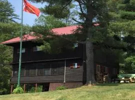 Mountain Retreat on Private Lake-Alderbrook Lodge