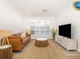 Callala Sunrise Pet Friendly 5 Mins Walk to Beach