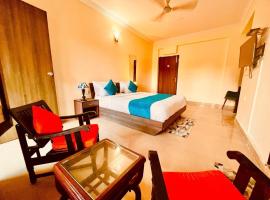 Shivam Classy Calangute Hotel & Resort - 1 Km From Beach，位于Goa的酒店