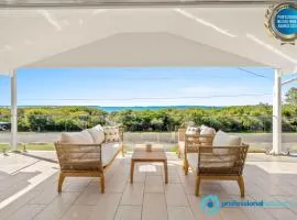 Callala Beach Walk - Beachfront with Fireplace