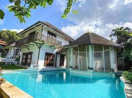 Kavanah Suites Tagaytay-Villa 3，位于大雅台的山林小屋