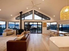 Bruny Island Sunset Retreat