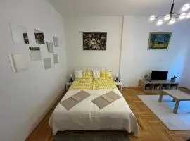 Julia Apartman