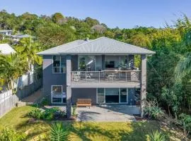 Corker in Suffolk Park - Belle Escapes Byron Bay