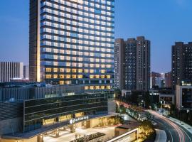 上海卓越铂尔曼大酒店，位于上海的酒店