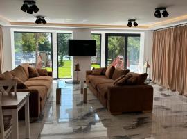 Apartamenty Zielona Dolina nr 5，位于Szteklin的酒店