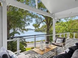 'Bayview at Hardys Bay' by Accom Holidays
