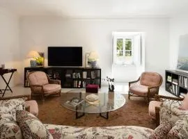 Appartement de Rêve dans un Palais Royal
