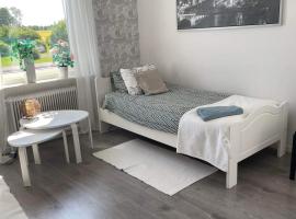 Ödeshög Modernt och stilfullt B&B，位于Ödeshög的酒店