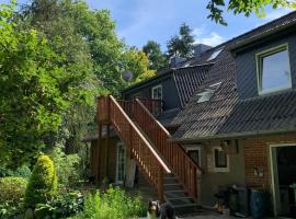 Ferienwohnung auf einem Resthof zentral gelegen mit viel Natur und Tieren，位于Rendswühren的酒店