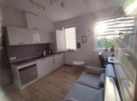 Piastów Luna Room，位于Piastów的酒店
