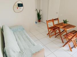 Apartamento no Cond Vinhedos，位于彼得罗利纳的酒店