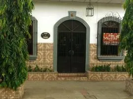 HOSTAL CASA BELINDA